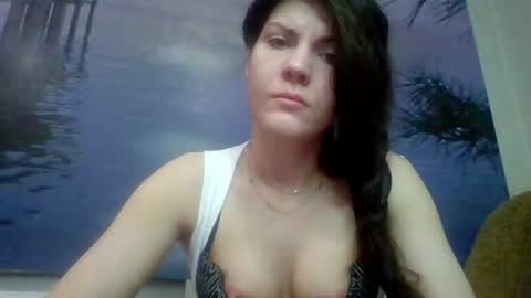 Snapshot of alicetailorrr chatting on 07/23/26, 12:35 AliceTailorrr online show from 07/23/26, 12:35