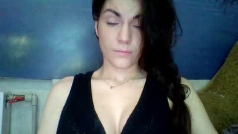 Snapshot of alicetailorrr chatting on 07/27/26, 02:46 AliceTailorrr online show from 07/27/26, 02:46