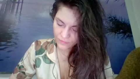 Snapshot of alicetailorrr chatting on 07/31/26, 03:39 AliceTailorrr online show from 07/31/26, 03:39