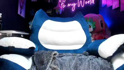 alicetaylor_1 online show from 04/29/26, 10:49