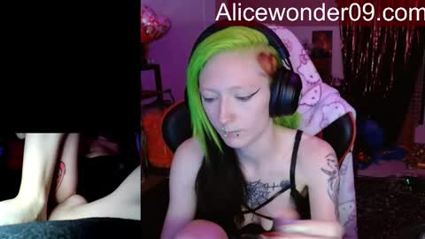 Snapshot of alicewonder52 chatting on 02/20/26, 03:47 Alice online show from 02/20/26, 03:47