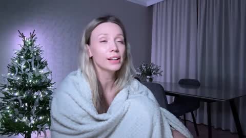 Snapshot of alicewonders_ chatting on 12/29/24, 10:36 Alice online show from 12/29/24, 10:36