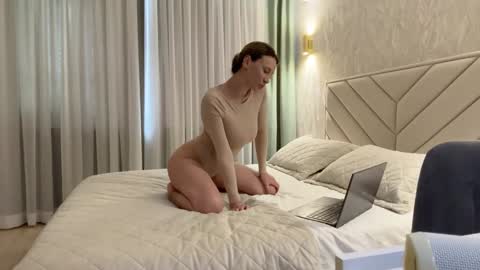 Snapshot of alicewonders_ chatting on 01/30/25, 09:04 Alice online show from 01/30/25, 09:04