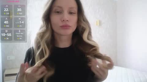 Snapshot of alicewonders_ chatting on 03/10/25, 07:53 Alice online show from 03/10/25, 07:53