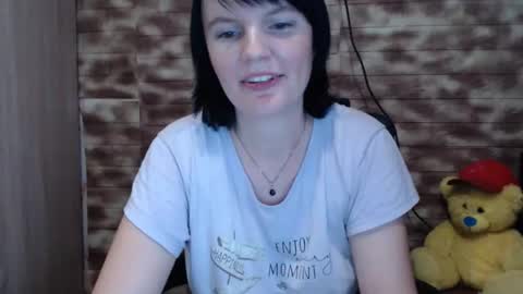 Snapshot of alicexbaby chatting on 10/25/25, 10:01 Alicexbaby online show from 10/25/25, 10:01