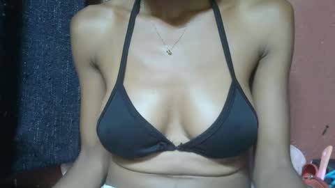 alicia253177 online show from 02/11/25, 12:58