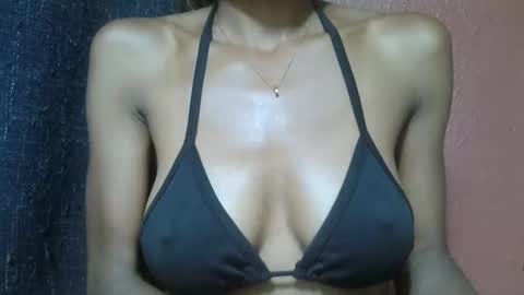 alicia253177 online show from 03/10/25, 06:49