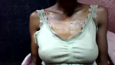 alicia253177 online show from 09/15/25, 10:48