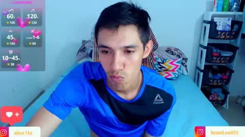 CATALINA Y ANDRES online show from 02/13/25, 02:34