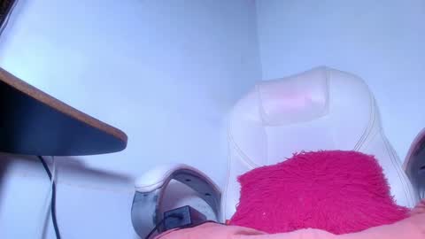 Alicia Kyse  online show from 01/18/25, 03:09