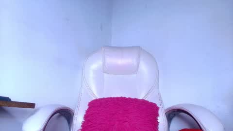 Alicia Kyse  online show from 03/11/25, 03:05