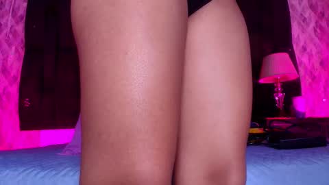 Alicia Kyse  online show from 09/30/25, 03:11