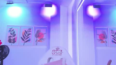 alicia online show from 09/12/25, 03:39