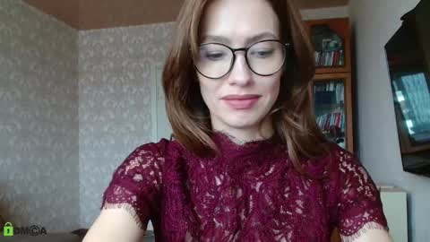 Alicia online show from 09/15/25, 05:07