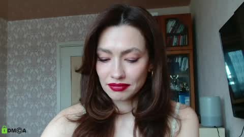 Snapshot of alicia_savory chatting on 05/13/26, 06:55 Alicia online show from 05/13/26, 06:55