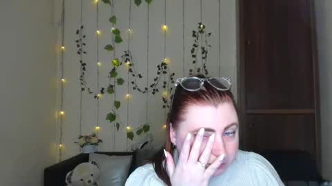 Alicia online show from 04/25/26, 01:41
