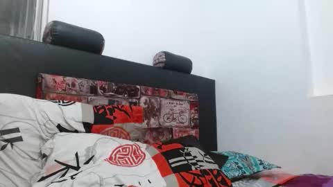 Snapshot of alicia_va chatting on 03/25/26, 05:08 Alice online show from 03/25/26, 05:08