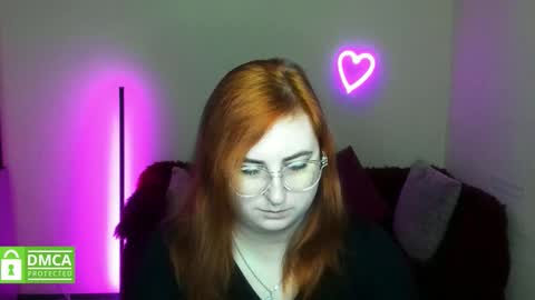 Snapshot of aliciaaared_kis chatting on 11/09/25, 06:33 Alicia online show from 11/09/25, 06:33