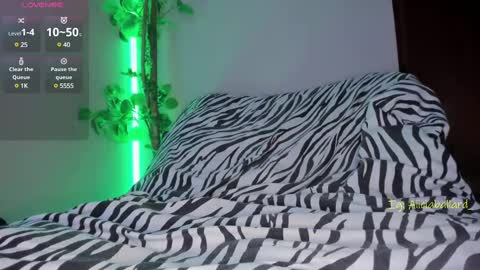 Snapshot of aliciaballard chatting on 03/07/25, 11:38 Jennyfer online show from 03/07/25, 11:38