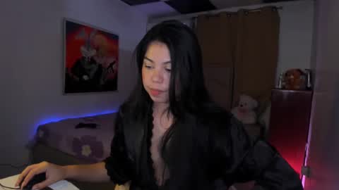 Snapshot of aliciabiden chatting on 12/04/24, 06:11 aliciabiden online show from 12/04/24, 06:11