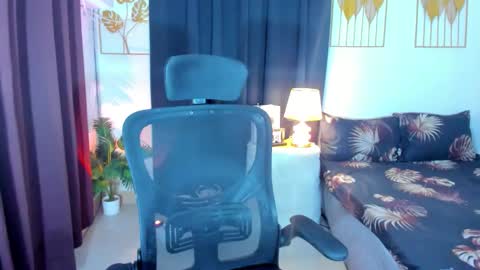 Snapshot of aliciacum chatting on 10/30/25, 02:02 aliciacum online show from 10/30/25, 02:02