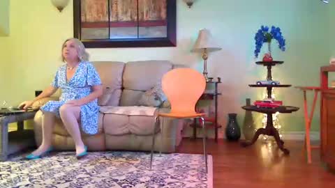 Alicia deHart  Help me reach 1000 Followers. Its FREE online show from 11/16/25, 07:19