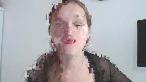 Snapshot of alicialux chatting on 02/26/26, 02:49 Alicia online show from 02/26/26, 02:49