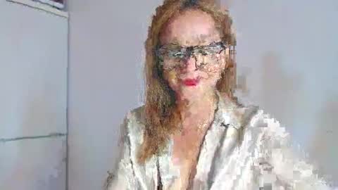 Snapshot of alicialux chatting on 06/08/26, 08:15 Alicia online show from 06/08/26, 08:15