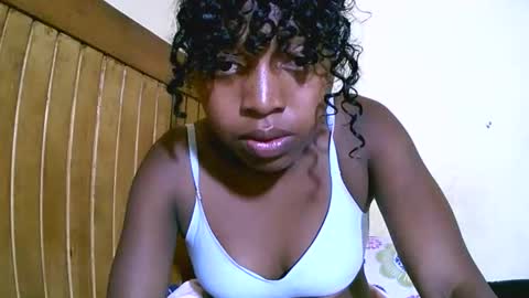 alicianah online show from 11/11/25, 08:36