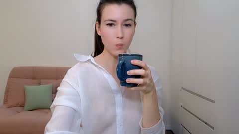 alicianoveli online show from 01/04/25, 01:10