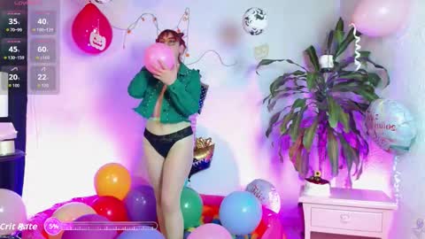 Snapshot of aliciawithe chatting on 10/17/25, 12:08 Alicia online show from 10/17/25, 12:08
