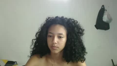 Snapshot of alicie_sexy_hot_20 chatting on 02/26/25, 01:41 ana online show from 02/26/25, 01:41