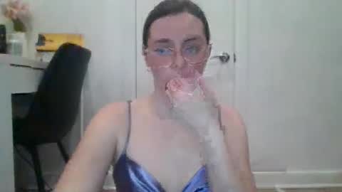 Snapshot of alicjababexo chatting on 05/20/26, 03:13 alicjateenpolish online show from 05/20/26, 03:13