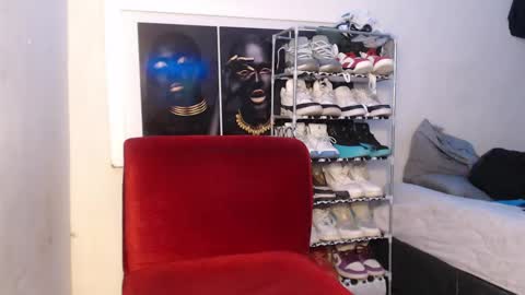 Alid 17 online show from 02/14/25, 03:22