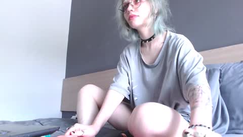 Alien Bella online show from 01/27/25, 07:56