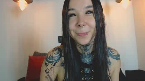    online show from 04/25/26, 01:30