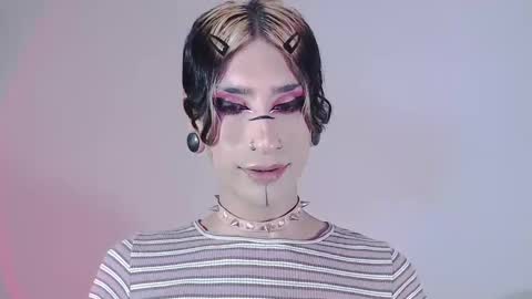     online show from 01/02/25, 02:33