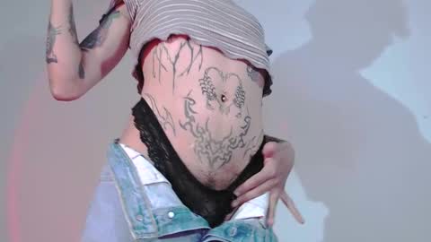     online show from 01/06/25, 02:37