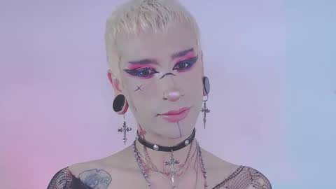 Snapshot of alienexxx chatting on 03/10/26, 12:48 online show from 03/10/26, 12:48