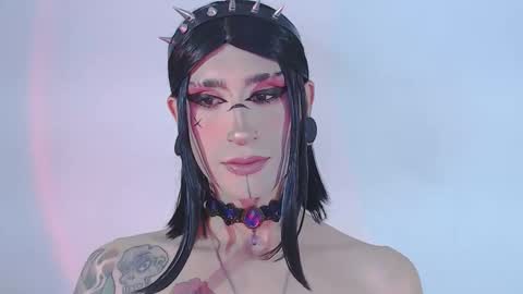     online show from 04/29/26, 11:00
