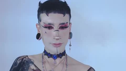     online show from 05/05/26, 12:40