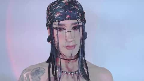     online show from 05/07/26, 12:05