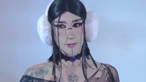     online show from 05/12/26, 12:19