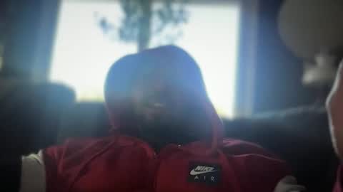 Snapshot of aliensuperstar423 chatting on 11/01/25, 02:41 aliensuperstar423 online show from 11/01/25, 02:41