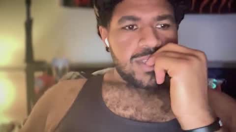 Snapshot of aliensuperstar423 chatting on 02/24/26, 04:54 aliensuperstar423 online show from 02/24/26, 04:54