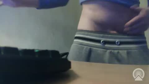 Snapshot of aligator2001 chatting on 12/20/25, 10:17 daddy online show from 12/20/25, 10:17