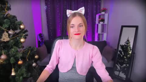 Snapshot of aliice_cartier chatting on 01/12/25, 09:51 Alice online show from 01/12/25, 09:51