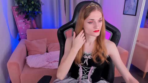 Snapshot of aliice_cartier chatting on 01/31/25, 09:59 Alice online show from 01/31/25, 09:59