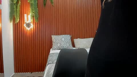 Snapshot of aliice_greco chatting on 05/29/26, 01:53 Alice online show from 05/29/26, 01:53