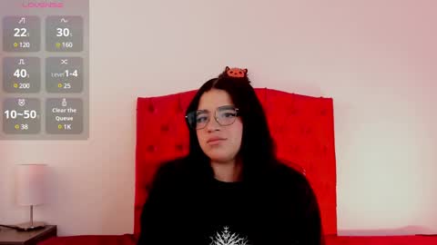 aliice_walker_ online show from 12/19/24, 03:41